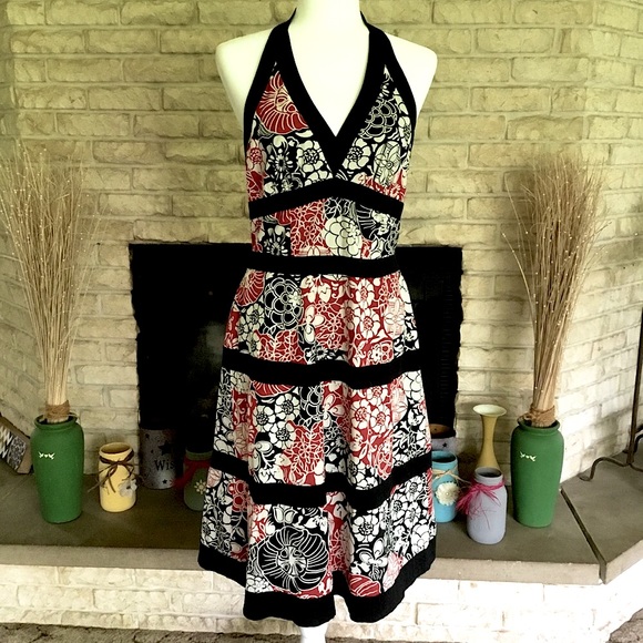 Suzi Chin for Maggy Boutique Dresses & Skirts - SUZI CHIN FOR MAGGY BOUTIQUE HALTER DRESS